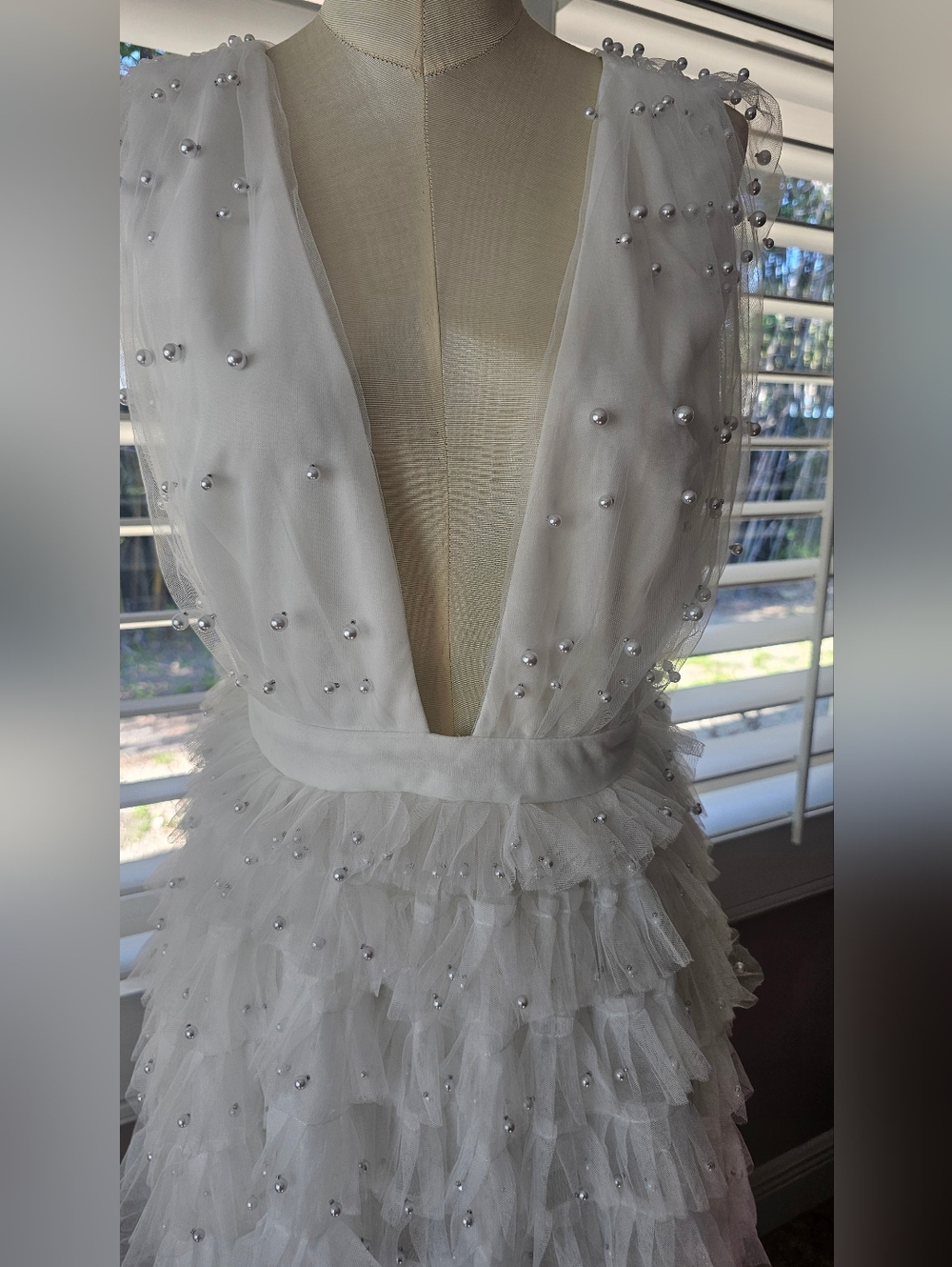 Blithe La Maxi Dress White L - Picture 2 of 10